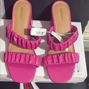 Old Navy Women's Pink Sandals